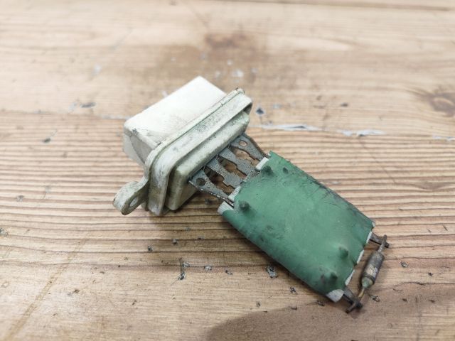 bontott OPEL MERIVA A Előtét Ellenállás Fűtőmotor