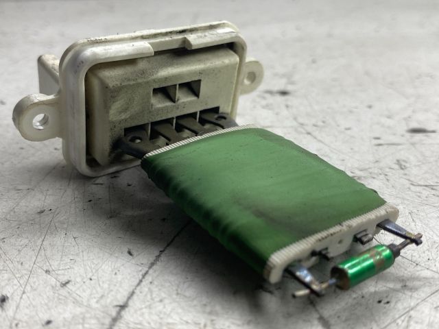 bontott OPEL MERIVA A Előtét Ellenállás Fűtőmotor