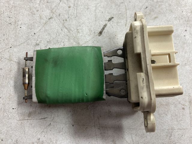 bontott OPEL MERIVA A Előtét Ellenállás Fűtőmotor