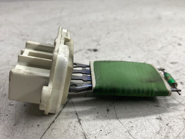 bontott OPEL MERIVA A Előtét Ellenállás Fűtőmotor