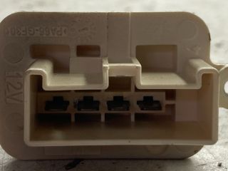 bontott OPEL MERIVA A Előtét Ellenállás Fűtőmotor