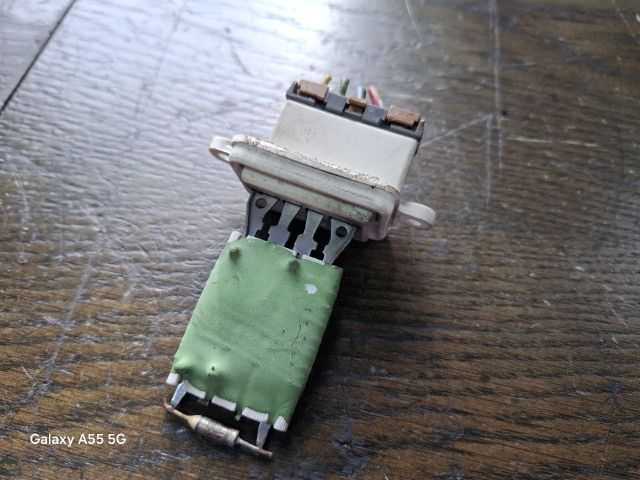 bontott OPEL MERIVA A Előtét Ellenállás Fűtőmotor