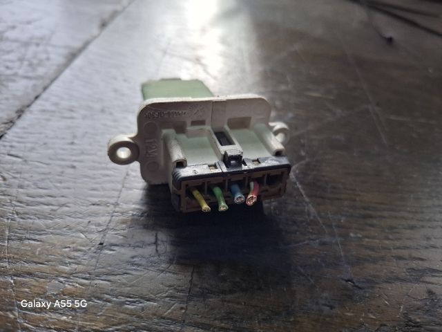 bontott OPEL MERIVA A Előtét Ellenállás Fűtőmotor