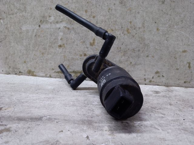 bontott OPEL MERIVA A Első Ablakmosó Szivattyú