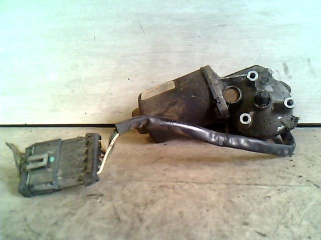 bontott OPEL MERIVA A Első Ablaktörlő Motor