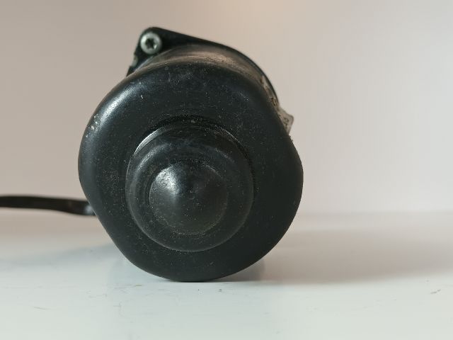 bontott OPEL MERIVA A Első Ablaktörlő Motor