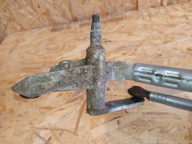 bontott OPEL MERIVA A Első Ablaktörlő Szerkezet Motorral