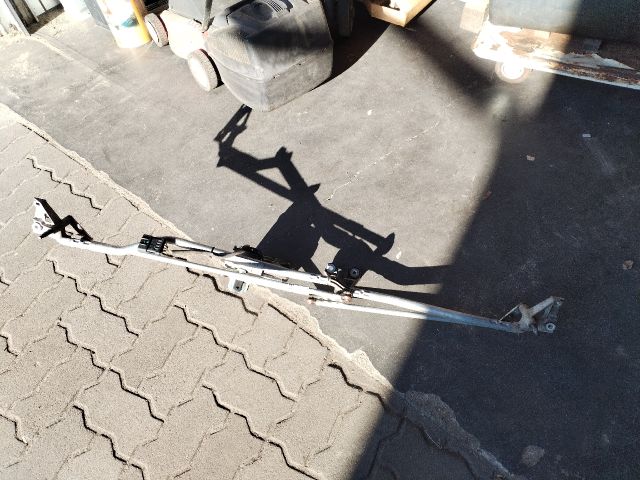 bontott OPEL MERIVA A Első Ablaktörlő Szerkezet Motorral