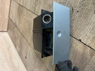 bontott OPEL MERIVA A Első Hamutartó