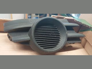 bontott OPEL MERIVA A Első Lökhárító Jobb Díszrács