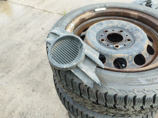 bontott OPEL MERIVA A Első Lökhárító Jobb Díszrács