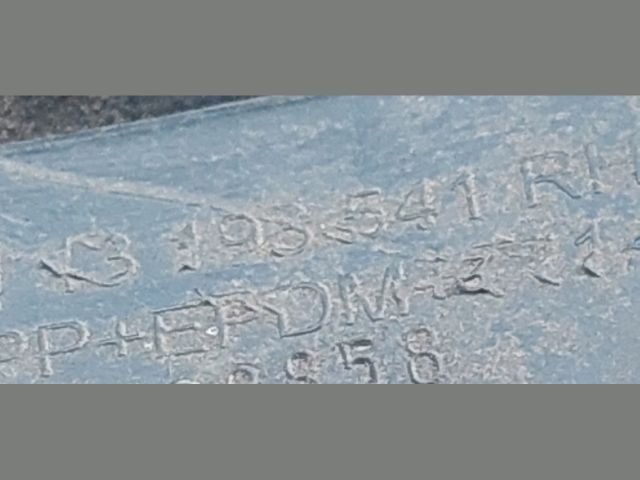 bontott OPEL MERIVA A Első Lökhárító Jobb Díszrács