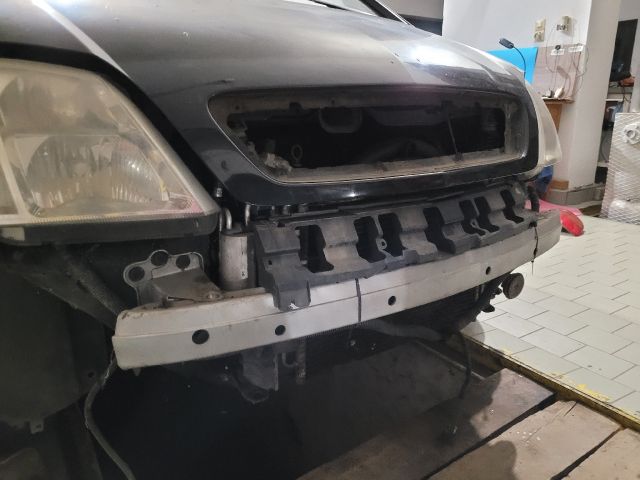 bontott OPEL MERIVA A Első Lökhárító Merevítő (Fém)