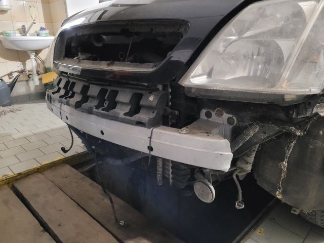 bontott OPEL MERIVA A Első Lökhárító Merevítő (Fém)