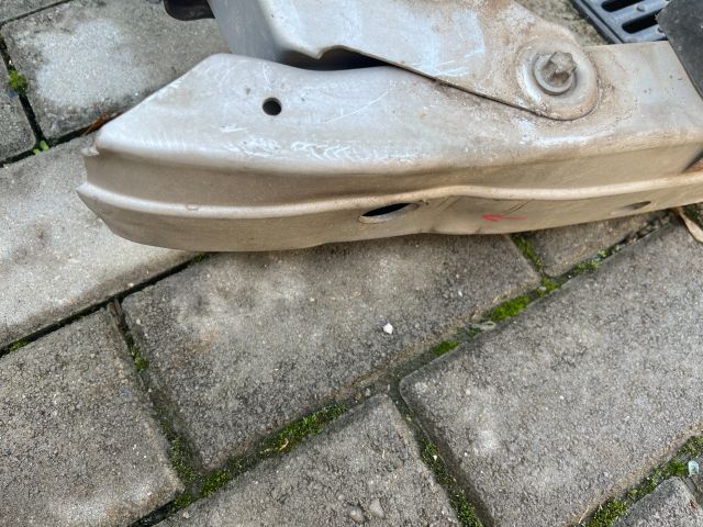 bontott OPEL MERIVA A Első Lökhárító Merevítő (Fém)