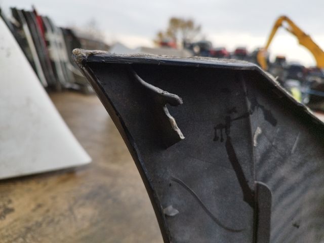 bontott OPEL MERIVA A Első Lökhárító (Részeivel)