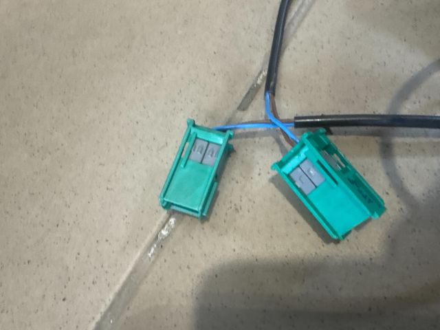 bontott OPEL MERIVA A Első Pár Övfeszítő