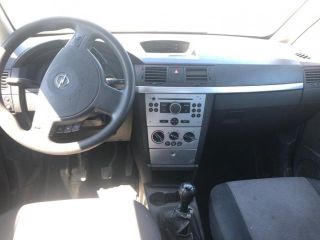 bontott OPEL MERIVA A Felső Hűtőburkolat