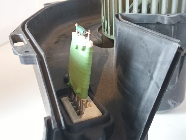 bontott OPEL MERIVA A Fűtőmotor (Klímás)