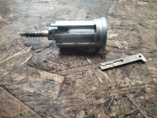 bontott OPEL MERIVA A Gyújtáskapcsoló Zárbetét