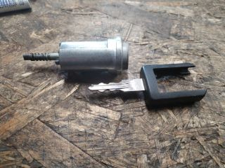 bontott OPEL MERIVA A Gyújtáskapcsoló Zárbetét