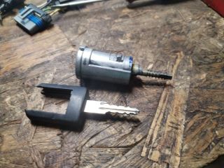 bontott OPEL MERIVA A Gyújtáskapcsoló Zárbetét