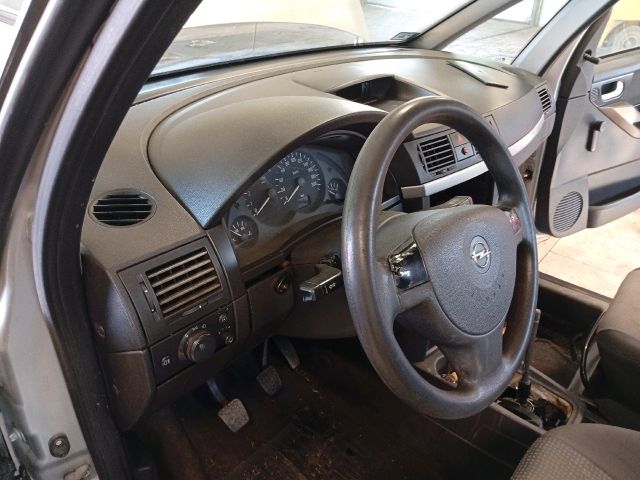 bontott OPEL MERIVA A Hátfal Burkolat