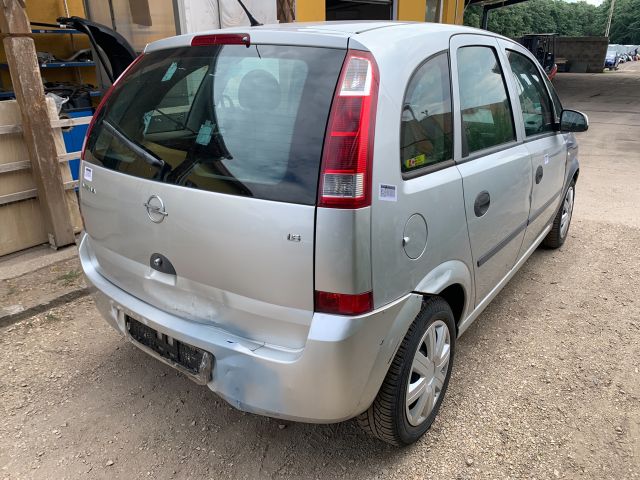 bontott OPEL MERIVA A Hátsó Embléma