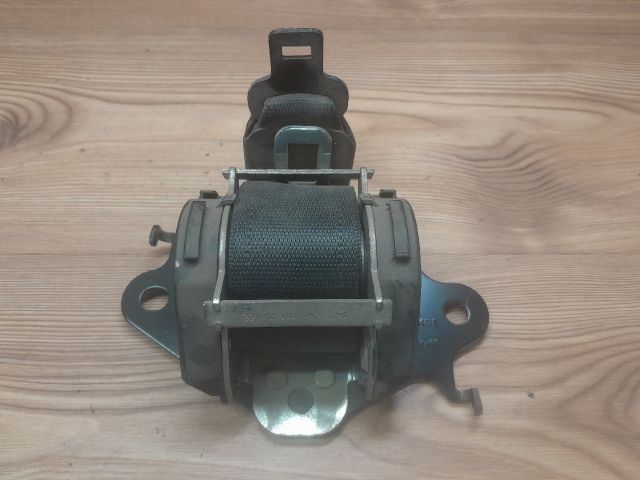 bontott OPEL MERIVA A Hátsó középső Biztonsági Öv