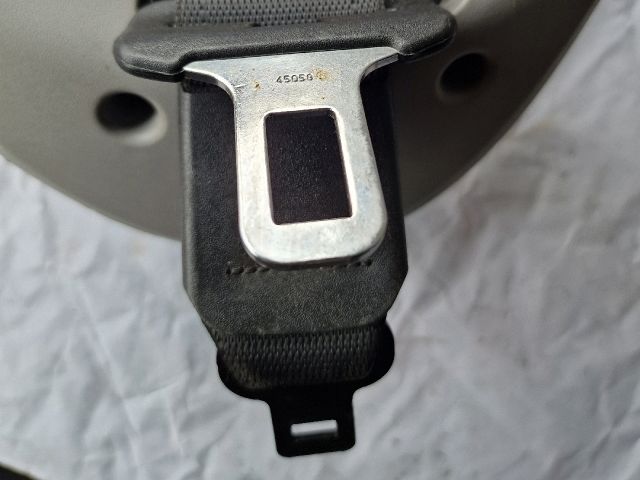 bontott OPEL MERIVA A Hátsó középső Biztonsági Öv