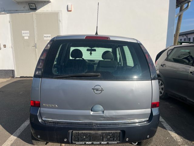 bontott OPEL MERIVA A Hátsó középső Ülés