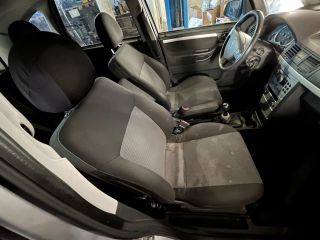 bontott OPEL MERIVA A Hátsó középső Ülés