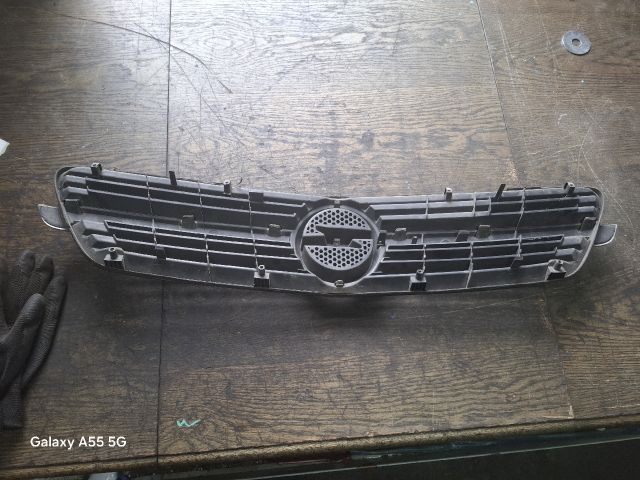 bontott OPEL MERIVA A Hűtőrács