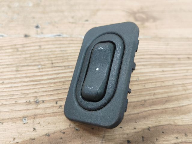 bontott OPEL MERIVA A Jobb első Ablakemelő Kapcsoló