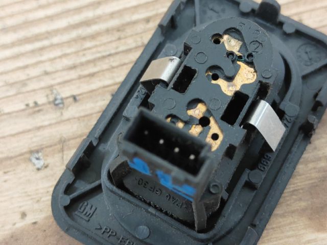 bontott OPEL MERIVA A Jobb első Ablakemelő Kapcsoló