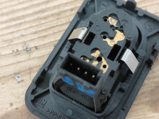 bontott OPEL MERIVA A Jobb első Ablakemelő Kapcsoló