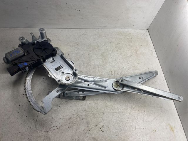 bontott OPEL MERIVA A Jobb első Ablakemelő Szerkezet (Elektromos)