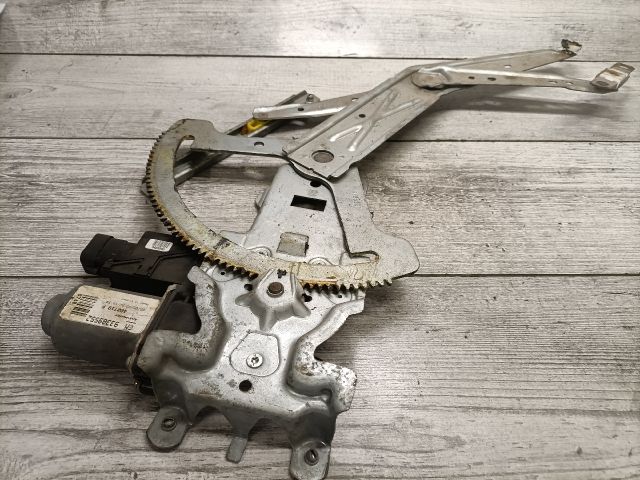 bontott OPEL MERIVA A Jobb első Ablakemelő Szerkezet (Elektromos)