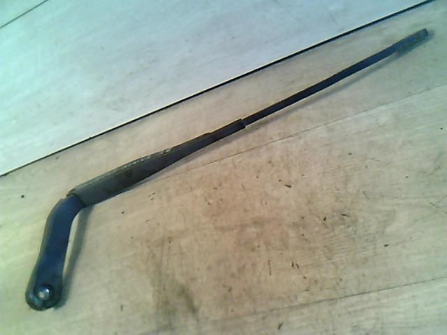 bontott OPEL MERIVA A Jobb első Ablaktörlő Kar