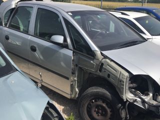 bontott OPEL MERIVA A Jobb első Ablakvezető Gumi