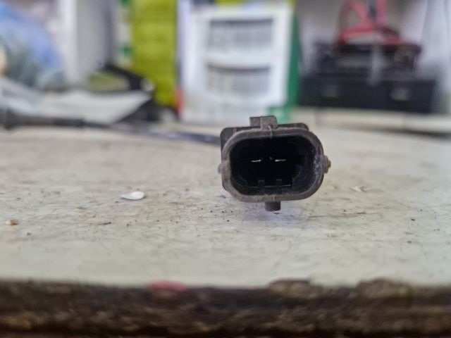 bontott OPEL MERIVA A Jobb első ABS Jeladó