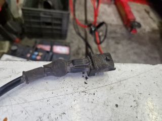 bontott OPEL MERIVA A Jobb első ABS Jeladó