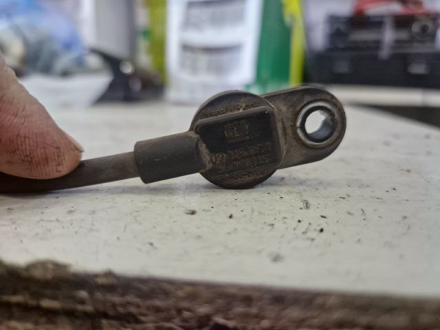 bontott OPEL MERIVA A Jobb első ABS Jeladó