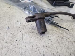 bontott OPEL MERIVA A Jobb első ABS Jeladó