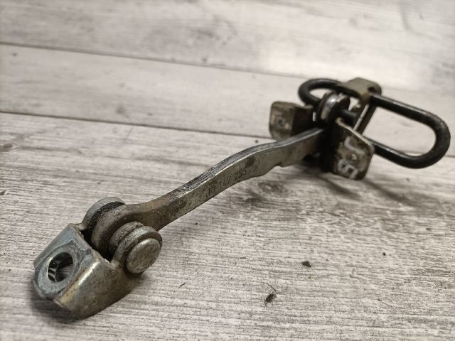 bontott OPEL MERIVA A Jobb első Ajtóhatároló