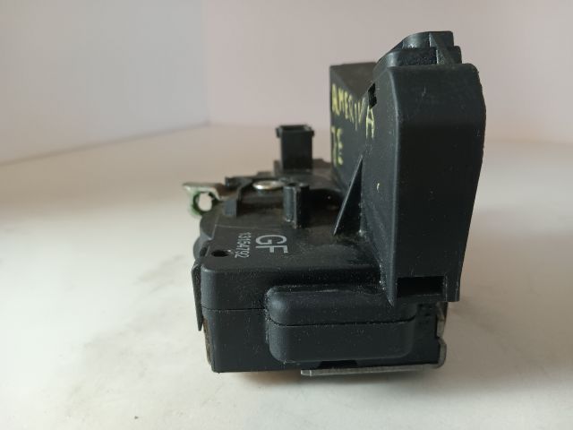 bontott OPEL MERIVA A Jobb első Ajtózár