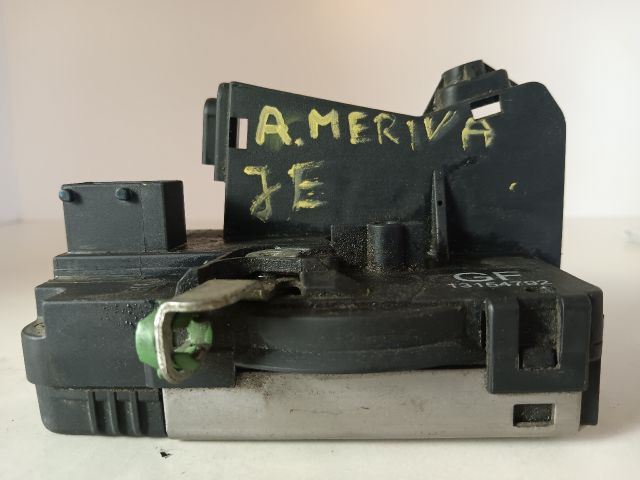 bontott OPEL MERIVA A Jobb első Ajtózár