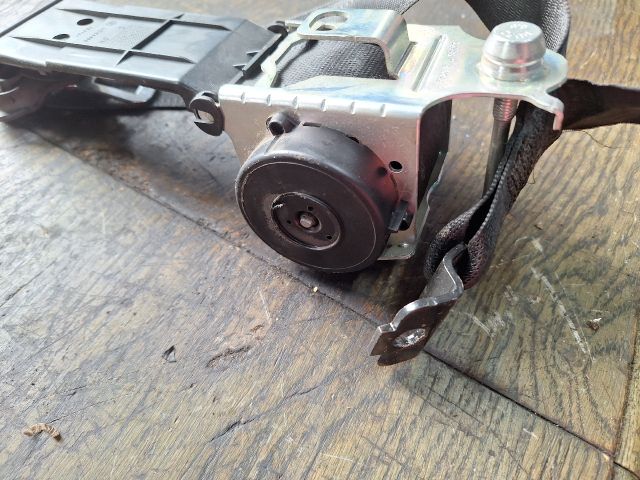 bontott OPEL MERIVA A Jobb első Biztonsági Öv