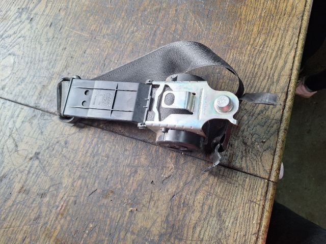 bontott OPEL MERIVA A Jobb első Biztonsági Öv