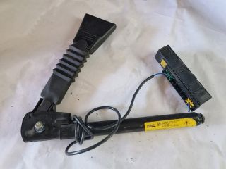 bontott OPEL MERIVA A Jobb első Övfeszítő